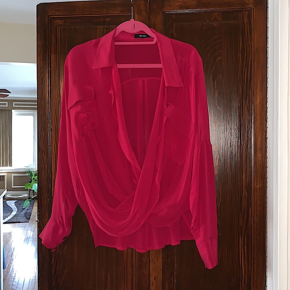 Brand New Funktional Long Sleeve Silk Blouse